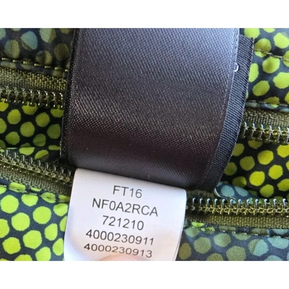 The North Face Boys Reversible Perrito Puffer Jacket Youth Medium MULTICOLOR